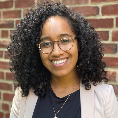 headshot of Cassandra Duchan