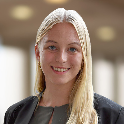 headshot of Anne Hansen