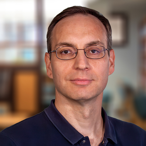 headshot of Borys Grochulski