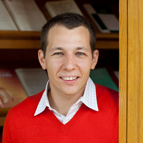 headshot of Oleg Itshoki