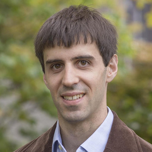 Headshot of Gabriel Chodorow-Reich.