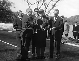 President Eisenhower opens the George Washington Memorial Parkway