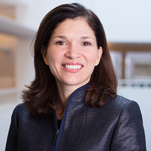 Laura Alfaro headshot.