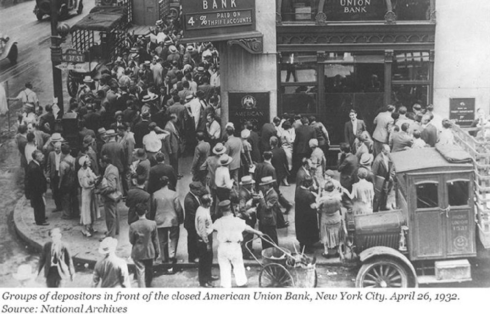 Groups of depositors in front of the closed American Union Bank, New York City on April 26, 1932.