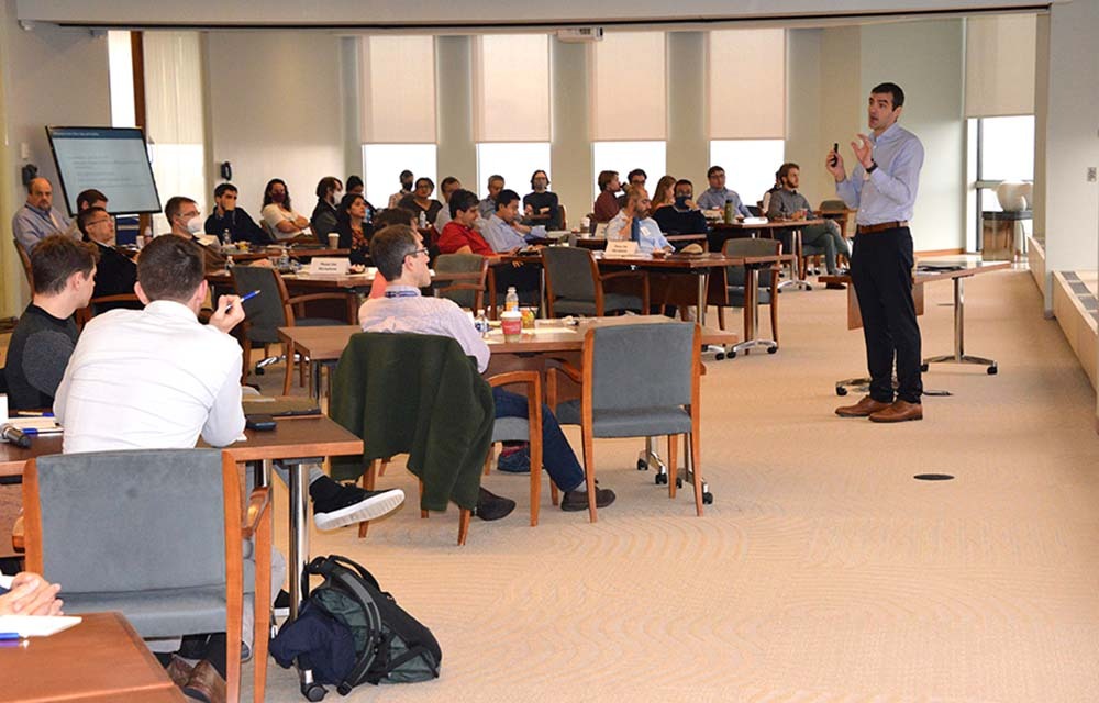 Pascal Noel presents his paper.