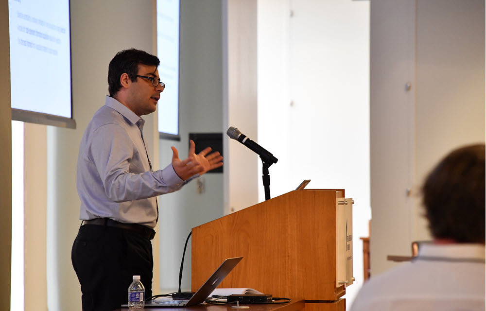 Hassan Afrouzi presenting the paper “Selection in Information Acquisition and Monetary Non-Neutrality.”