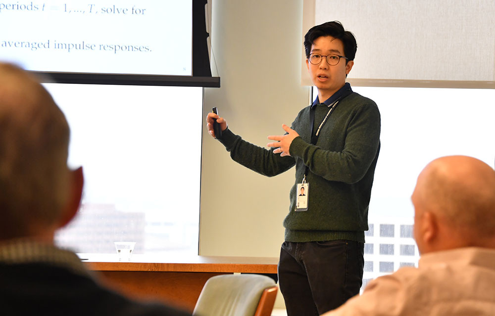 Paul Ho presenting the paper “Averaging Impulse Responses Using Prediction Pools”