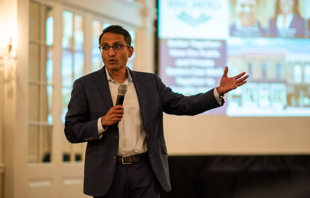  Kartik Athreya providing closing thoughts to end the 2023 Investing in Rural America Conference. 