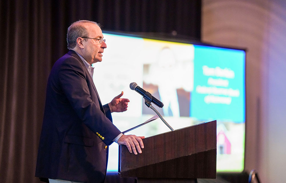 Tom Barkin speaks at IRA