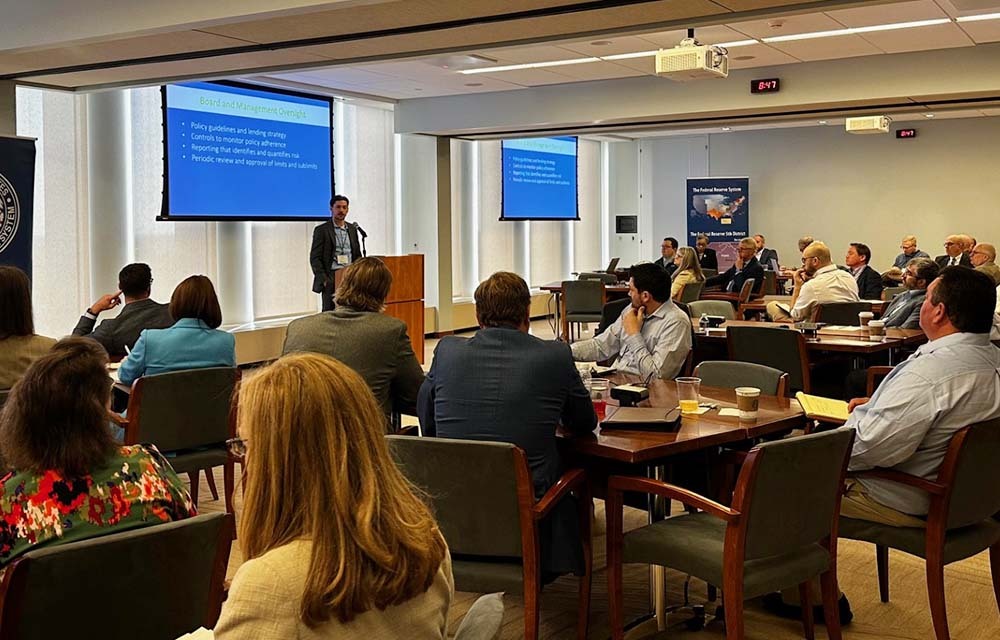 Credit forum room 